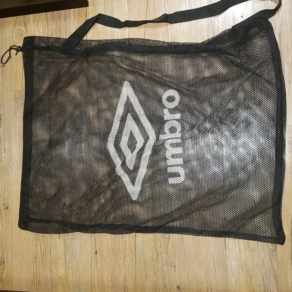 Umbro mess bag like new